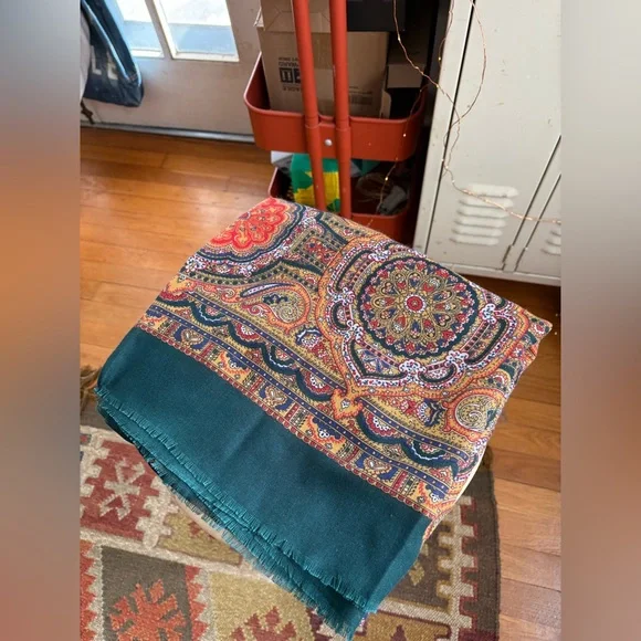 Scarf Bundle - Picture 12 of 13